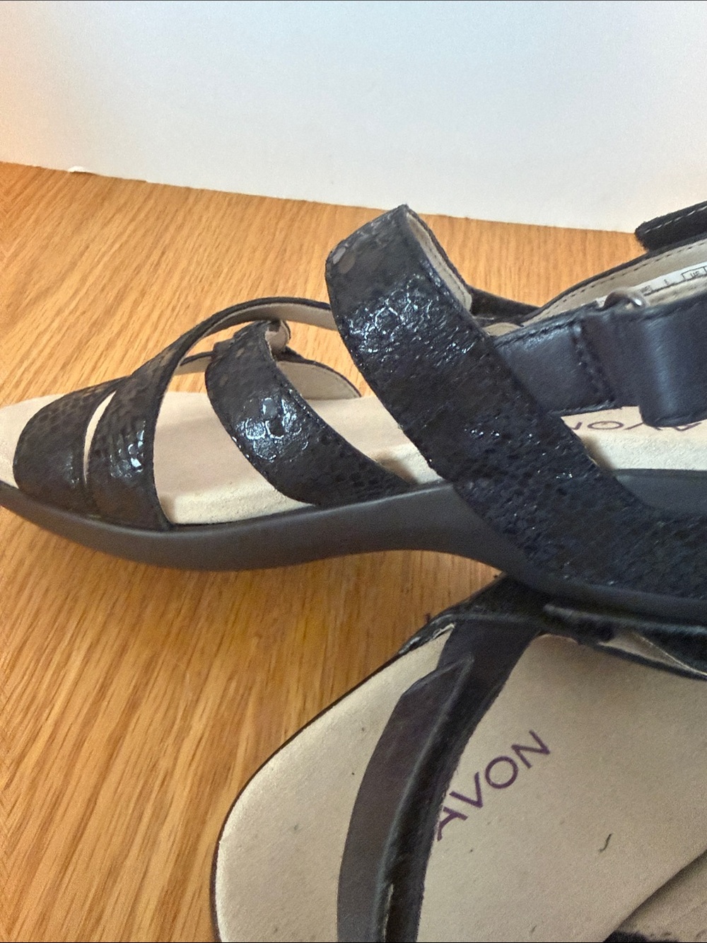 Aravon Black Textured Strappy Sandals - Picture 6 of 7